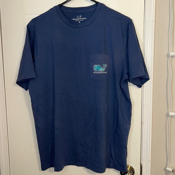 Vineyard Vines Tops - Vineyard Vines short sleeve tee shirt